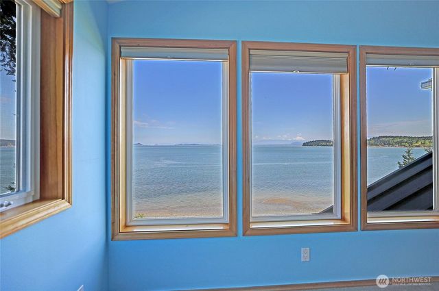 144 Loon Asea Lane, Camano Island, WA 98282