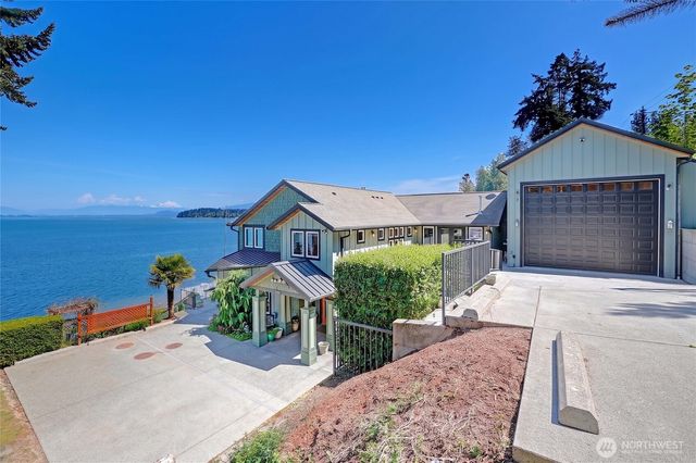 144 Loon Asea Lane, Camano Island, WA 98282