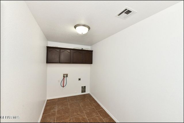 1591 Hartsdale Drive B, El Paso, TX 79928