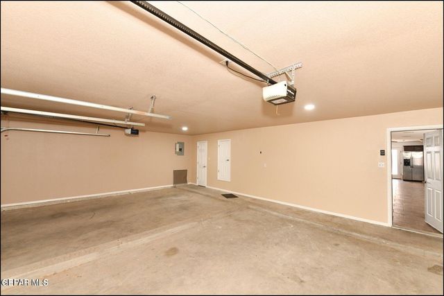 1591 Hartsdale Drive B, El Paso, TX 79928