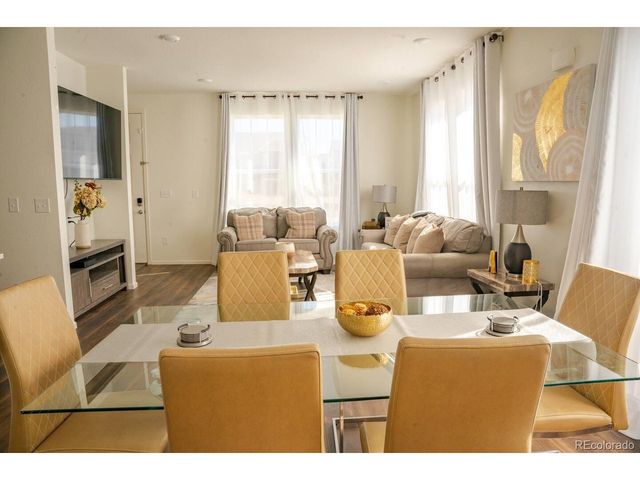6253 N Liverpool St, Aurora, CO 80019
