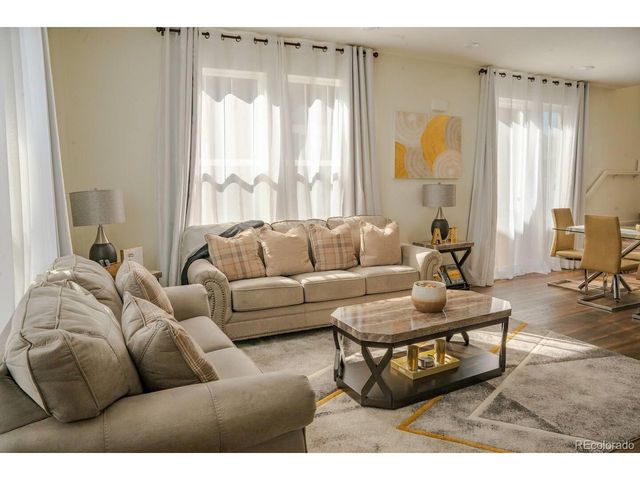 6253 N Liverpool St, Aurora, CO 80019