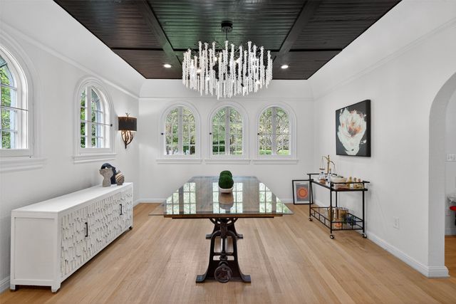 6802 Clayton Avenue, Dallas, TX 75214