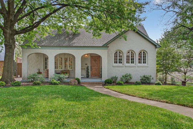 6802 Clayton Avenue, Dallas, TX 75214