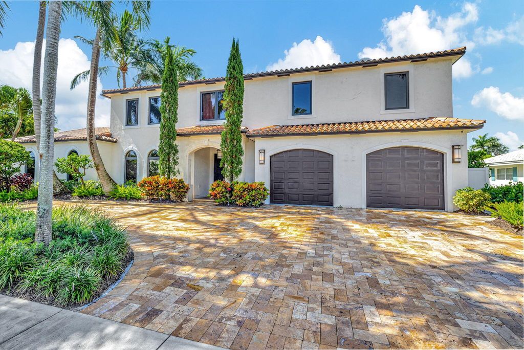 832 SW 34th Avenue, Boynton Beach, FL 33435