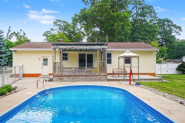 1605 Hansen Street, Muskegon, MI 49445