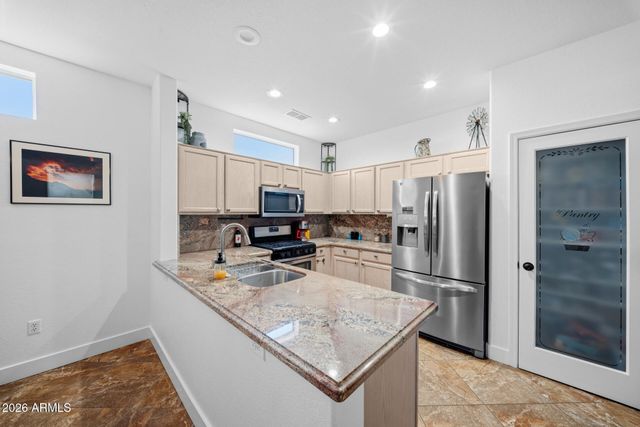 15950 W QUAIL CREEK Lane, Surprise, AZ 85374