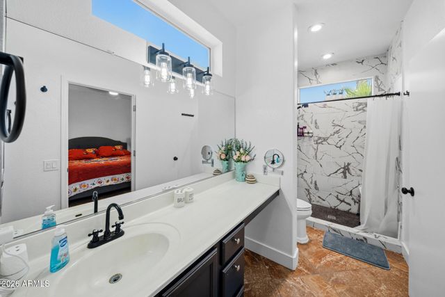 15950 W QUAIL CREEK Lane, Surprise, AZ 85374
