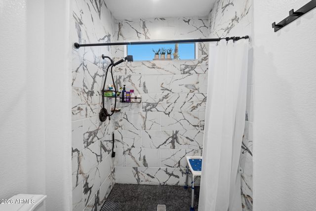 15950 W QUAIL CREEK Lane, Surprise, AZ 85374