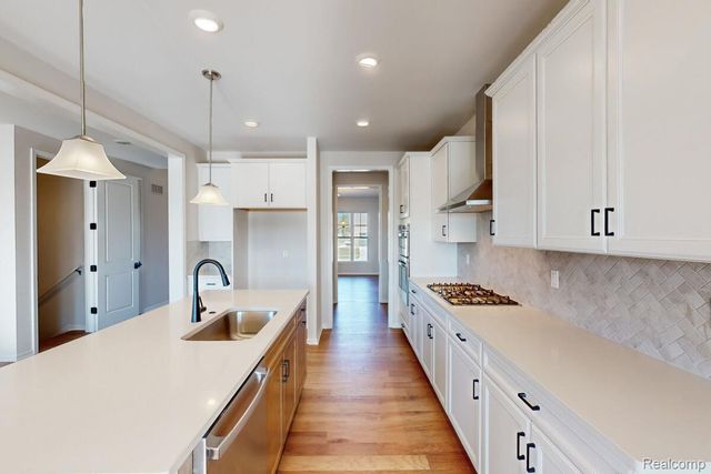 11705 Powell Ridge Lane, Washington Township, MI 48094