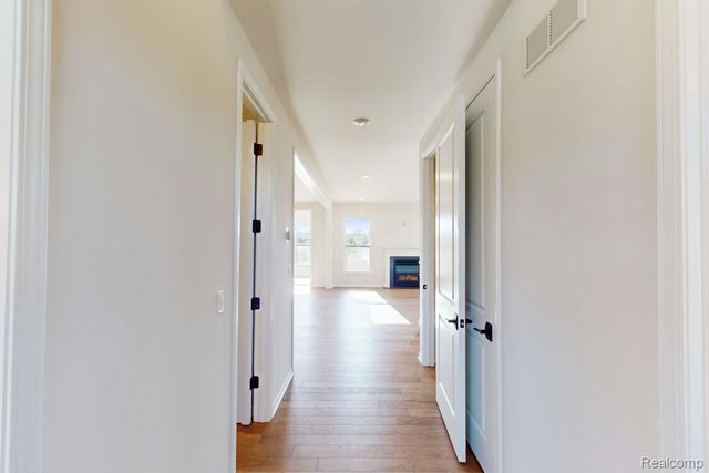 11705 Powell Ridge Lane, Washington Township, MI 48094
