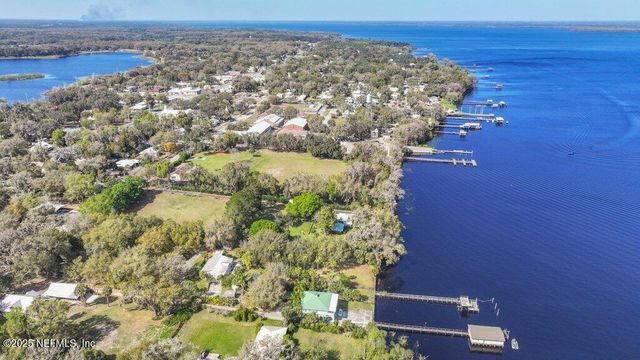 253 S PROSPECT Street, Crescent City, FL 32112
