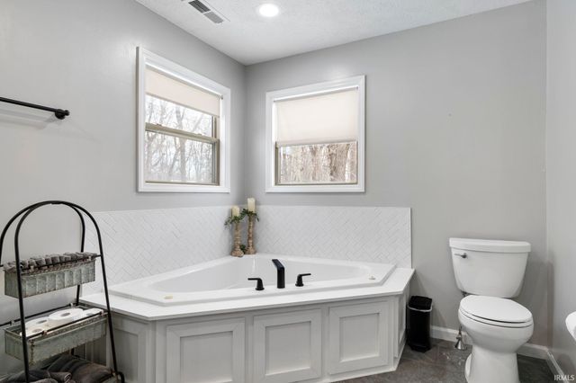 7561 Ridgeview Lane, Lafayette, IN 47905