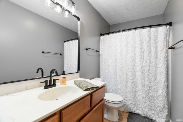 7561 Ridgeview Lane, Lafayette, IN 47905