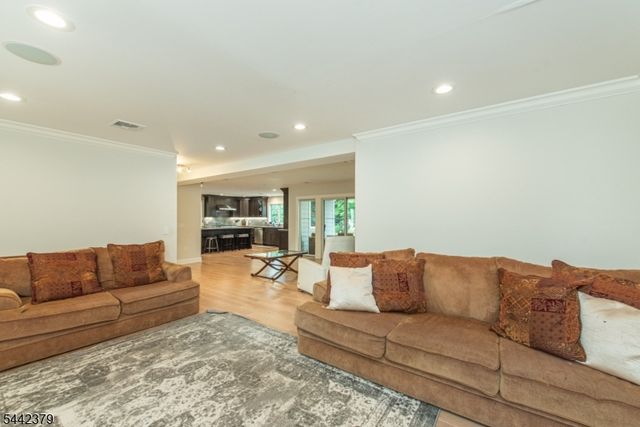 57 Coventry Rd, Wayne Twp., NJ 07470