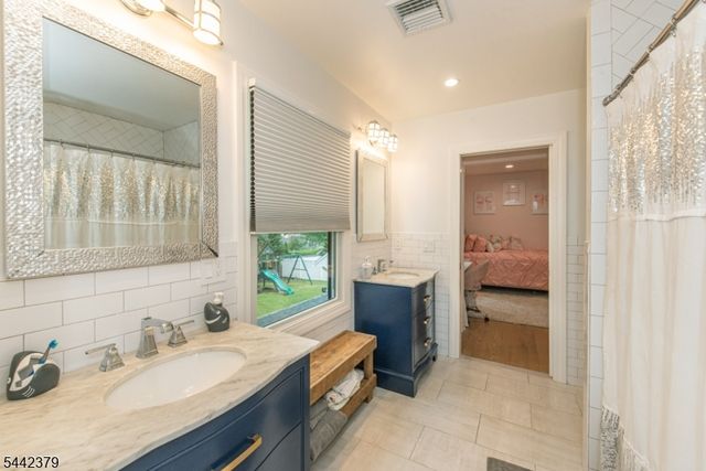 57 Coventry Rd, Wayne Twp., NJ 07470