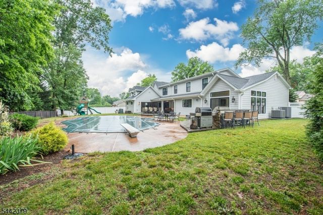 57 Coventry Rd, Wayne Twp., NJ 07470
