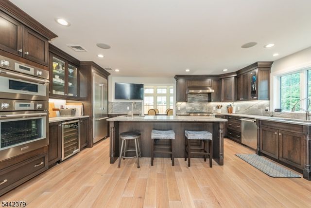 57 Coventry Rd, Wayne Twp., NJ 07470