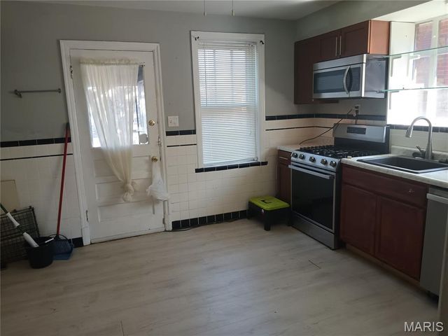 5936 Pamplin Avenue, St Louis, MO 63147