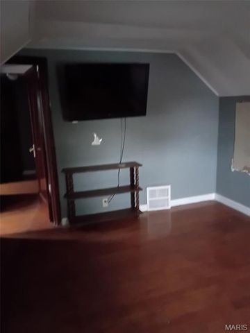 5936 Pamplin Avenue, St Louis, MO 63147