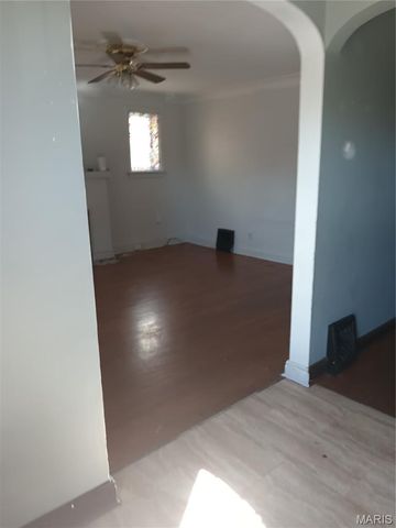 5936 Pamplin Avenue, St Louis, MO 63147