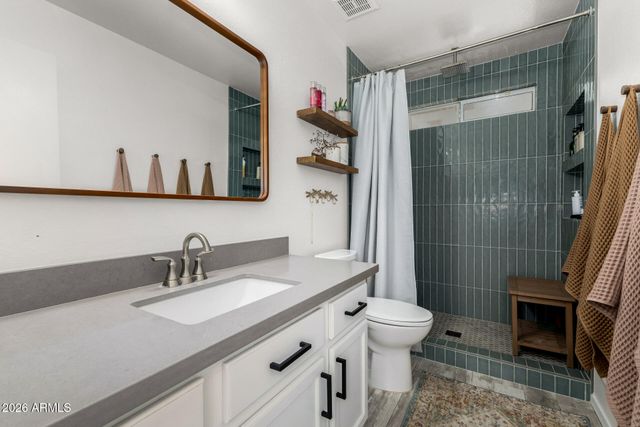 9235 E CAROL Avenue, Mesa, AZ 85208