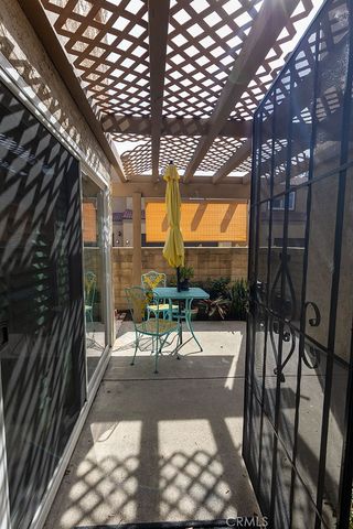 2700 Via Portola, Fullerton, CA 92835