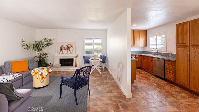 2700 Via Portola, Fullerton, CA 92835