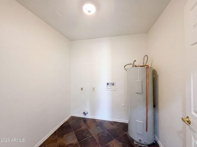2702 W CARTER Drive, Tempe, AZ 85282
