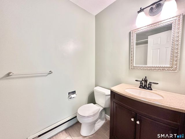 33 Pilgrim Harbor B, Wallingford, CT 06492