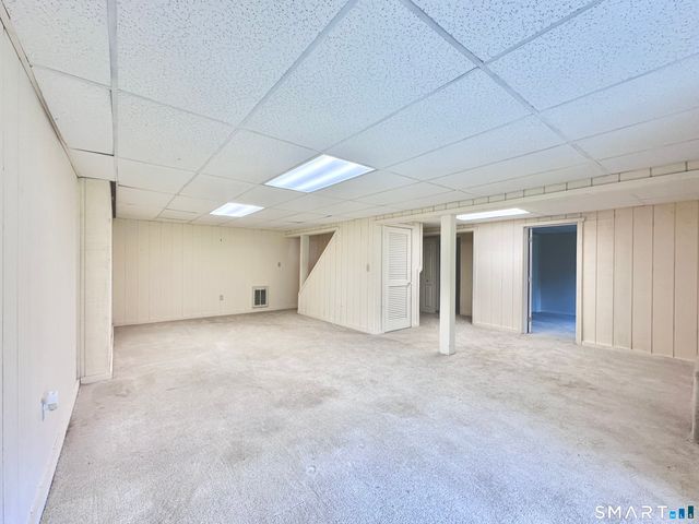 33 Pilgrim Harbor B, Wallingford, CT 06492