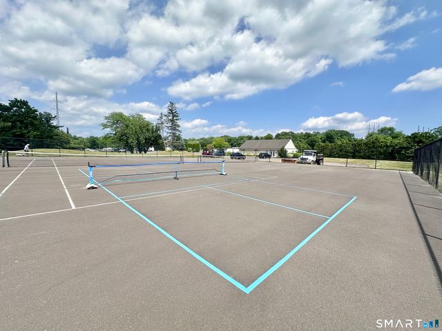 33 Pilgrim Harbor B, Wallingford, CT 06492