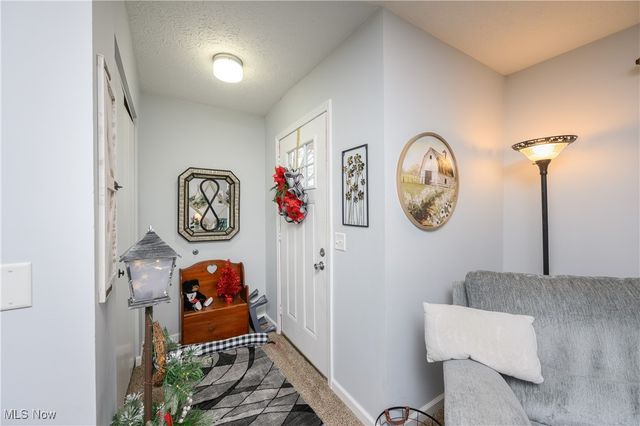 1735 Ledgewood Boulevard NE, Massillon, OH 44646