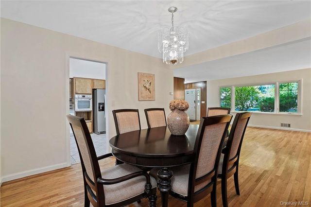 124 Northfield Avenue, Dobbs Ferry, NY 10522