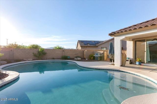 18879 W CHOLLA Street, Surprise, AZ 85388
