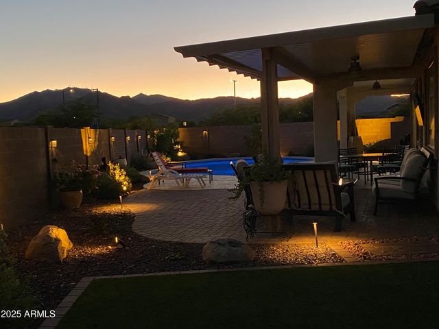 18879 W CHOLLA Street, Surprise, AZ 85388