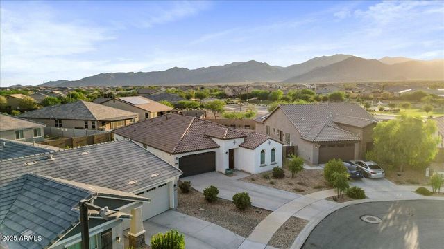 18879 W CHOLLA Street, Surprise, AZ 85388