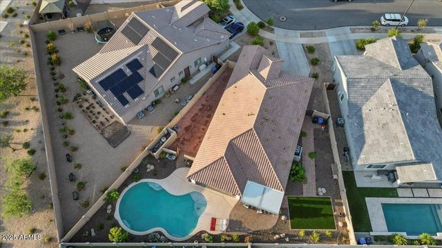 18879 W CHOLLA Street, Surprise, AZ 85388