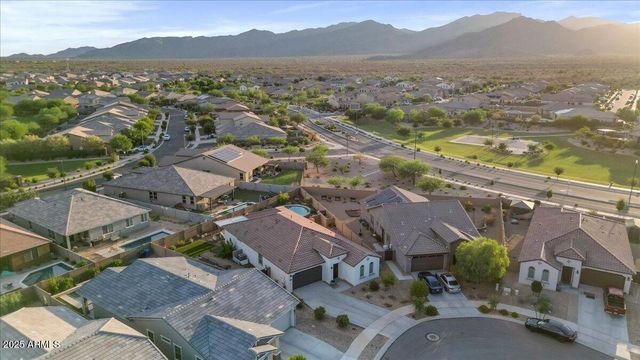 18879 W CHOLLA Street, Surprise, AZ 85388