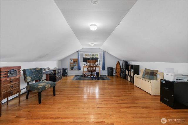 18 Ponce de Leon Crk SW, Lakewood, WA 98499