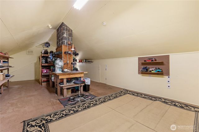 18 Ponce de Leon Crk SW, Lakewood, WA 98499