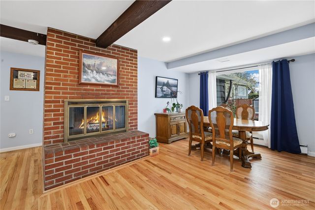 18 Ponce de Leon Crk SW, Lakewood, WA 98499