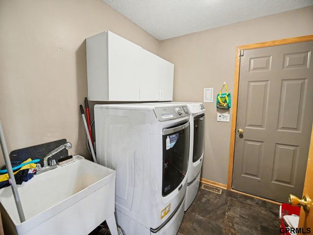 7400 S 17 Street, Lincoln, NE 68512