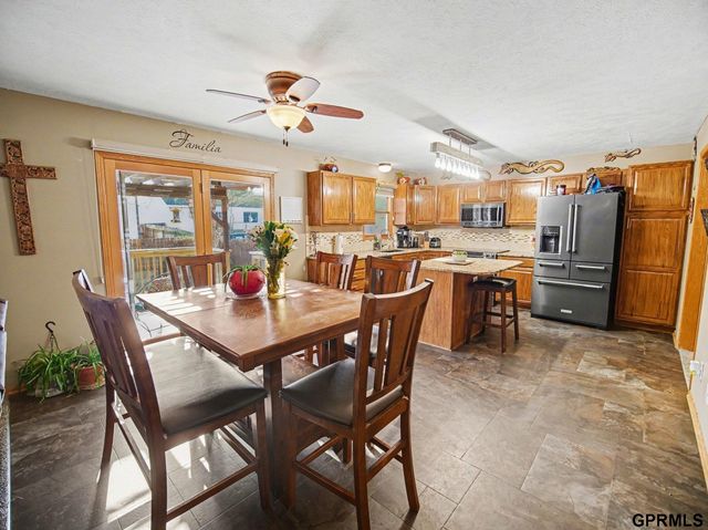 7400 S 17 Street, Lincoln, NE 68512