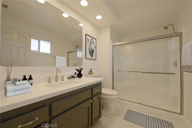 11724 Jamacha Road, Apple Valley, CA 92308