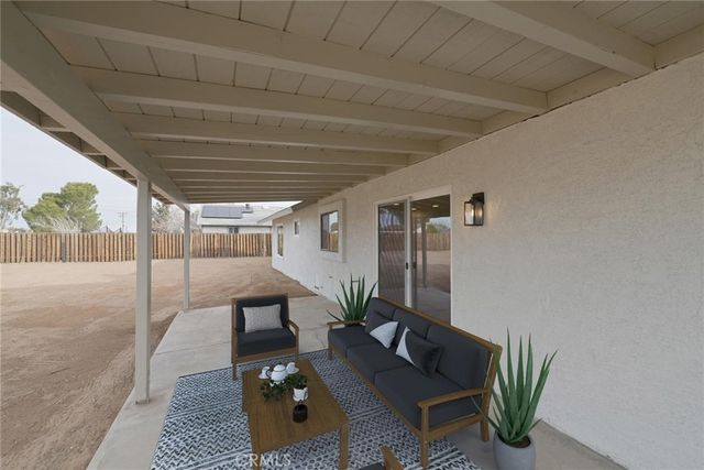 11724 Jamacha Road, Apple Valley, CA 92308