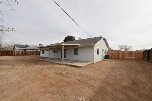 11724 Jamacha Road, Apple Valley, CA 92308