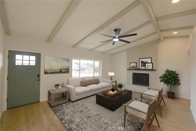 11724 Jamacha Road, Apple Valley, CA 92308