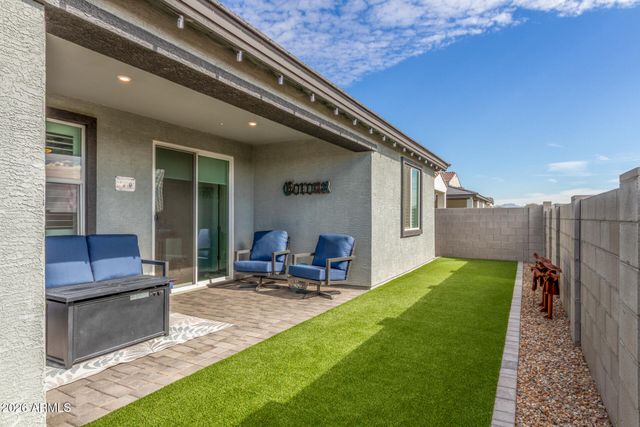 2709 E HOUSTON Avenue, Apache Junction, AZ 85119