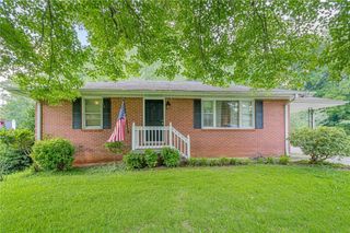 2194 Freydale SE Road, Marietta, GA 30067